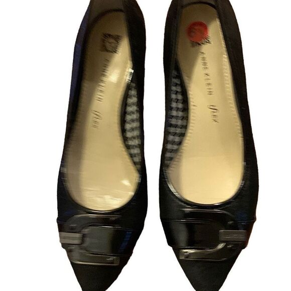 Anne Klein iflex Women's Black Leather Pointed Toe Buckle Pumps Size 6.5 - Picture 2 of 11